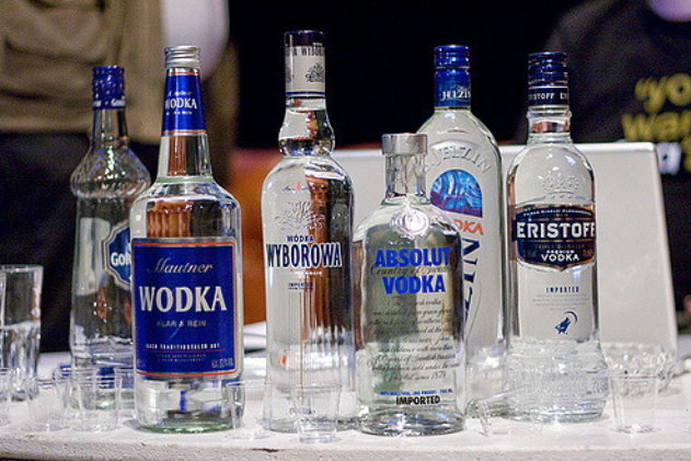 Ontmoedigd zijn vereist Verspilling Goedkope wodka smaakt even goed als dure - Foodlog