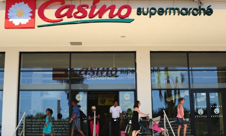 Concurrenten strijden om onderdelen Franse supermarktformule Casino