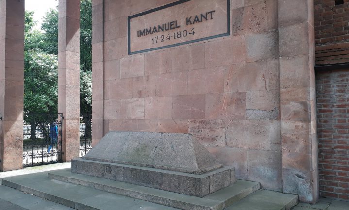 Immanuel Kant zag de eeuwige vrede die nu weer achter de horizon ligt