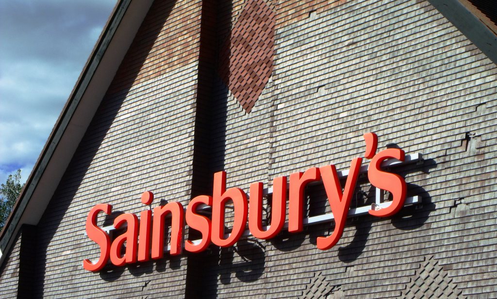 Winstdaling Britse super Sainsbury’s door prijzenoorlog