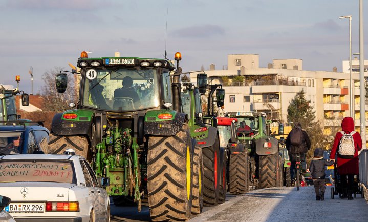Het Duitse boerenprotest heeft een rauw bruin randje tegen wil en dank