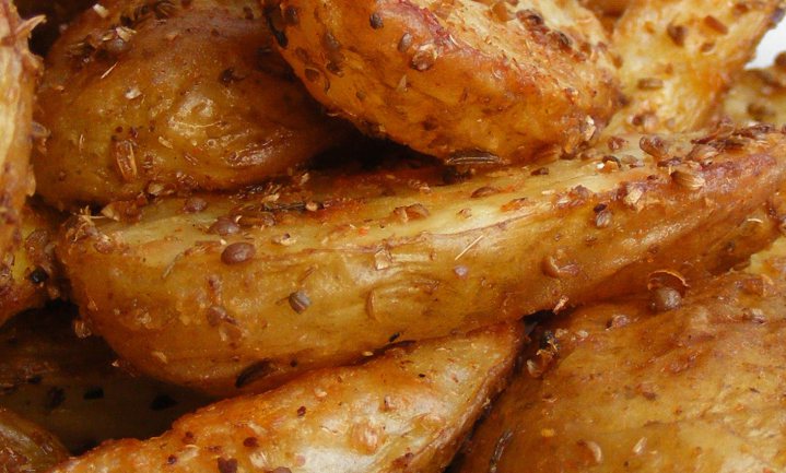 Kruidige aardappelpartjes uit de oven