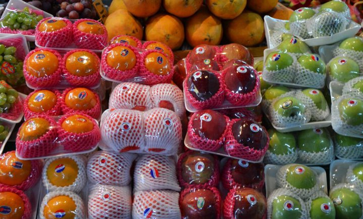 Frankrijk verbiedt plastic verpakking om groente en fruit