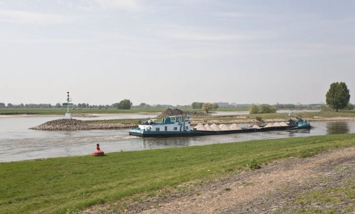 Hoe lang kunnen we nog varen op de Rijn en wat betekent dat voor Rotterdam?