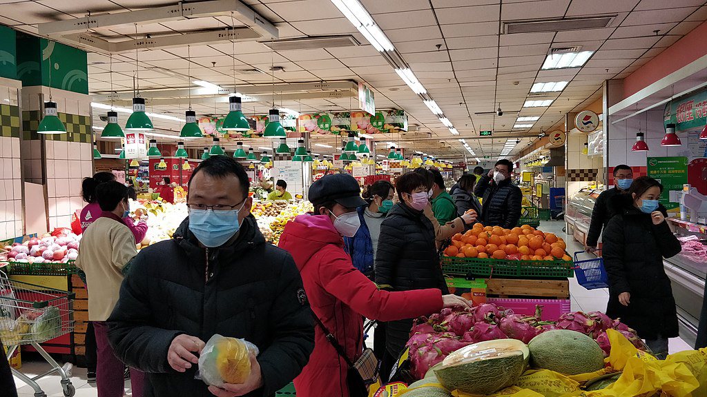 Mondmaskers verplicht in Belgische supermarkten, gesteggel over handhaving