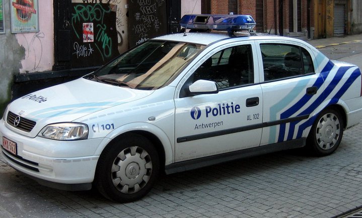 Belgische politie rijdt met ‘vuile’ auto’s in milieuzones