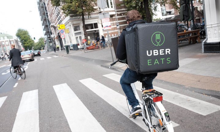 UberEATS viert 1 jaar maaltijdbezorging in Amsterdam