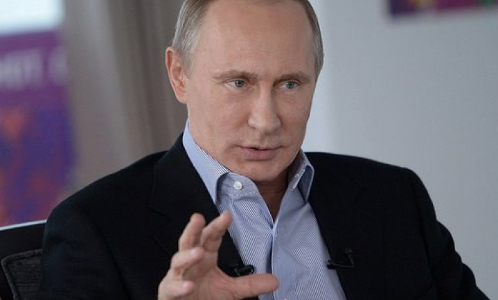 Poetin rijdt Donetsk en Loehansk binnen