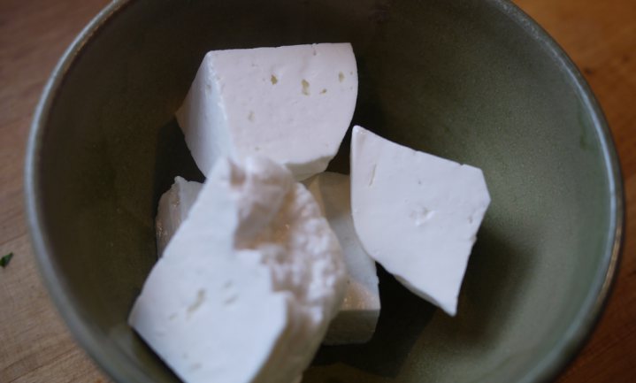 Mensen leerden kaas maken voor hun ingewanden weg wisten met melk, zeggen archeologen