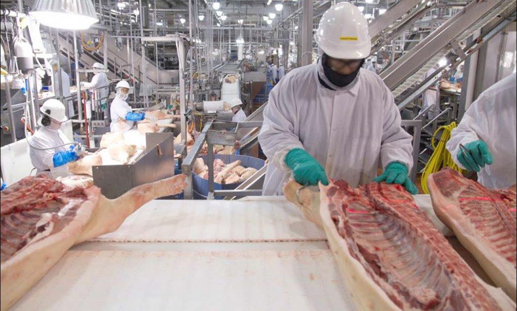 Twee keer zo veel covid-19-besmettingen in de Amerikaanse vleesindustrie als in de VS gemiddeld