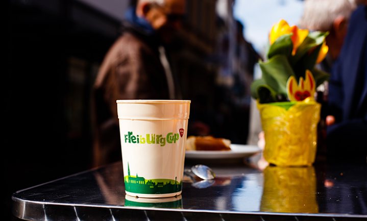 Koffie to go drink je in Freiburg uit een ‘huurbeker’