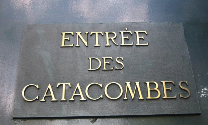 Dieven stelen €250.000 wijn via Parijse Catacomben