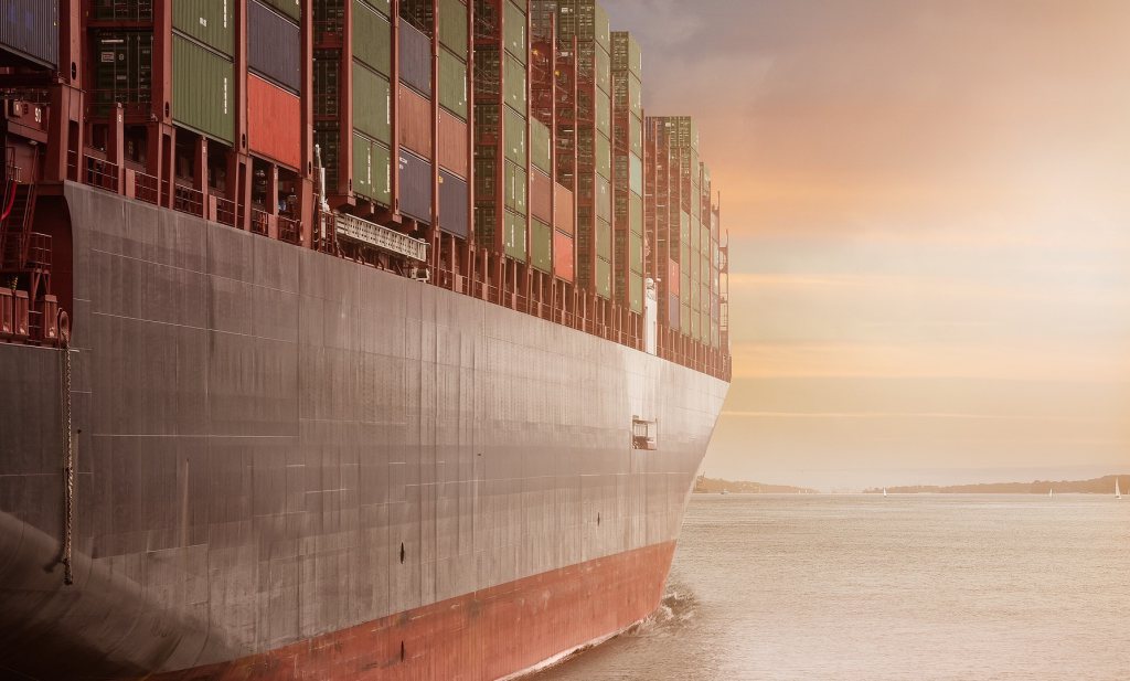 Zeetransport vaart in de toekomst schoner met hogere kosten