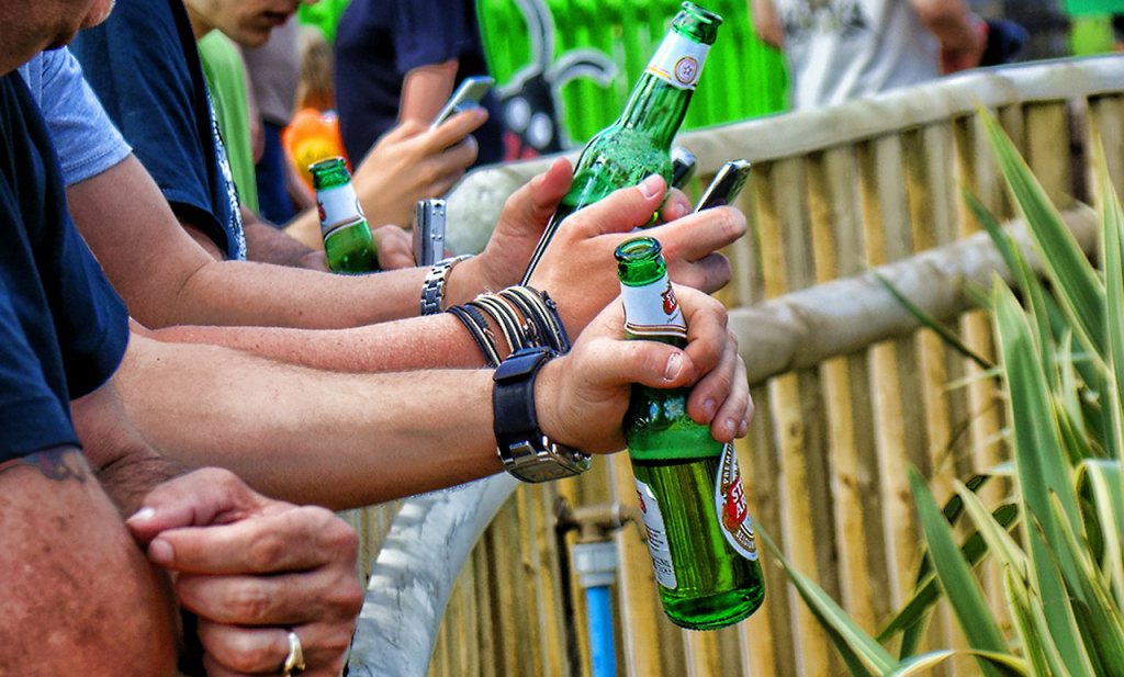 Bijna een derde van Britse jongeren heeft drank afgezworen