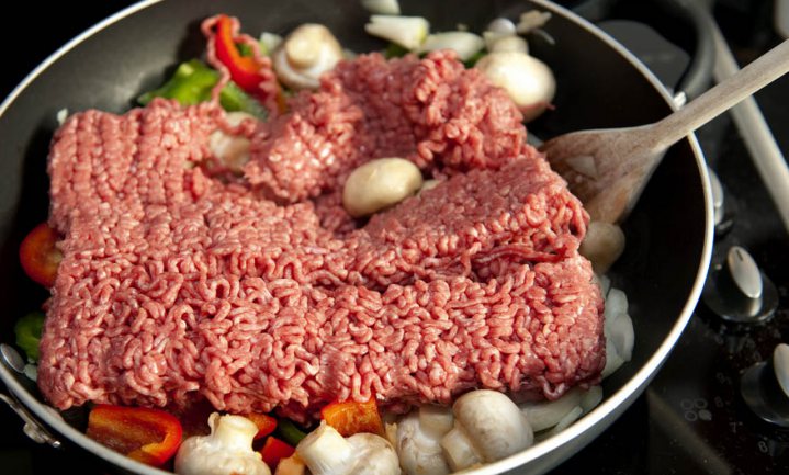 Britten constateren dat er nog altijd gefraudeerd wordt met bijgemengd vlees