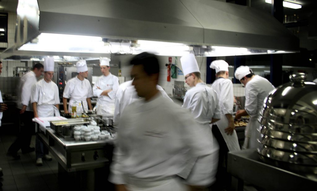 Franse koks roepen op tot actie tegen geweld in de keuken
