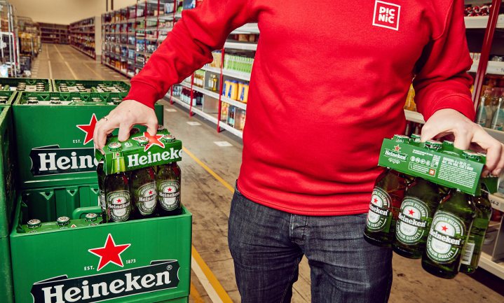 Heineken maakt speciaal kratje voor thuisbezorging door Picnic
