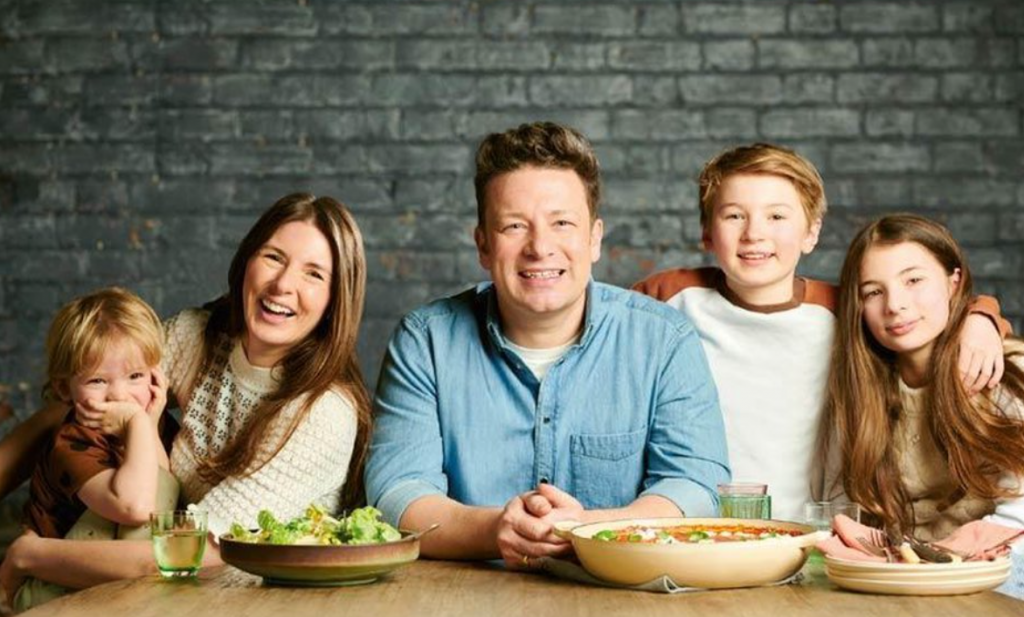 Ontsnapt-uit-lab-theorie afgeserveerd en Jamie Oliver denkt anders door pandemie