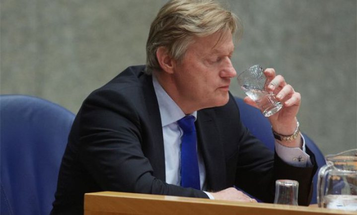 Martin van Rijn wijst promotie over jeugd en alcohol af