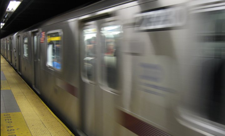 New York en Londen willen eetverbod in metro tegen brand en rommel