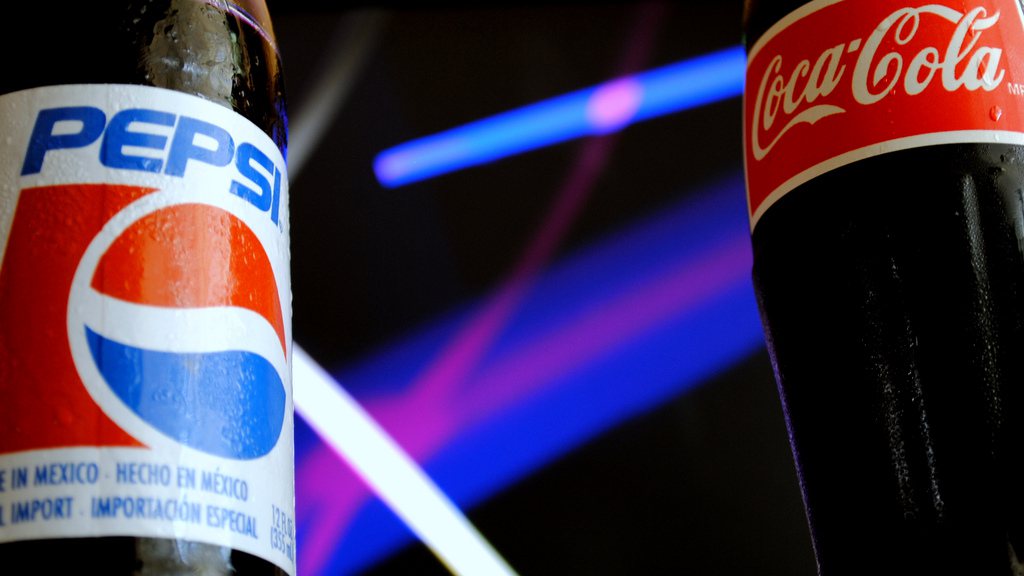Waarom we Pepsi lekkerder vinden dan Coca-Cola