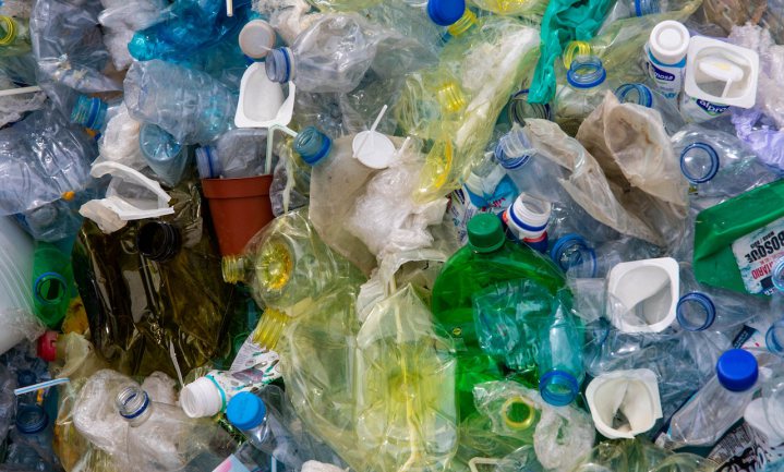 Plasticrecycling veroorzaakt meer microplastics en concentreert gif