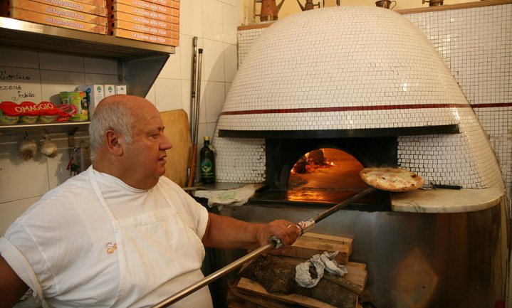 Napolitaans pizza draaien en molenaarsambacht nu werelderfgoed
