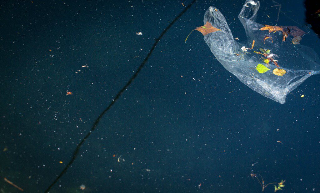 Plasticvervuiling in de zee krijgt een ‘prijskaartje’ maar nog geen kostenplaatje
