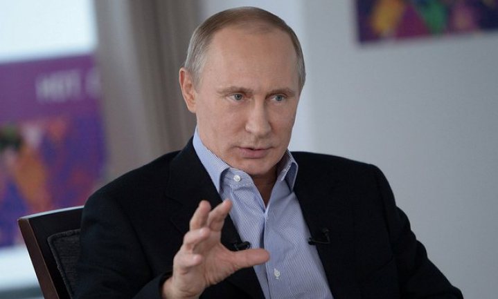 Poetin: geen tegensancties, wel een case tegen VS en EU