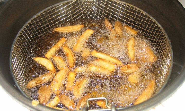 Het wonderlijke geluid van net gebakken frieten