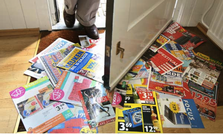 Folderbezorger neemt pakjesbezorging van de Belgische postbode over