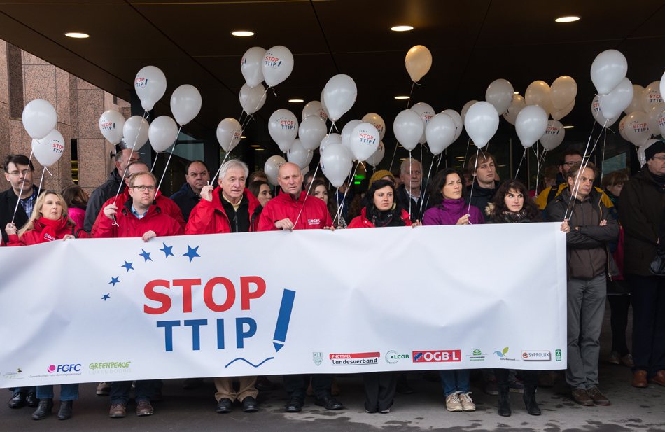 foodwatch c.s. halen 1 miljoen handtekeningen op tegen TTIP